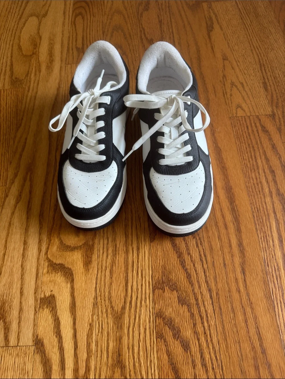 Classic Black & White Women’s Low-Top Sneakers